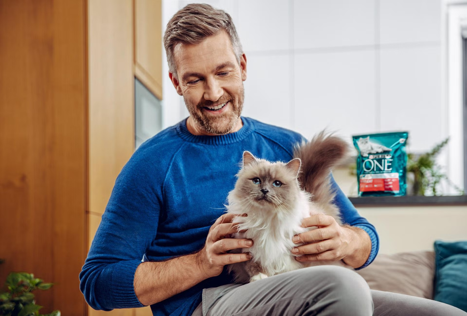 Мы обязуемся ответственно подходить к ведению нашей маркетинговой коммуникации, предоставляя достоверную информацию, чтобы наши потребители могли делать осознанный выбор.